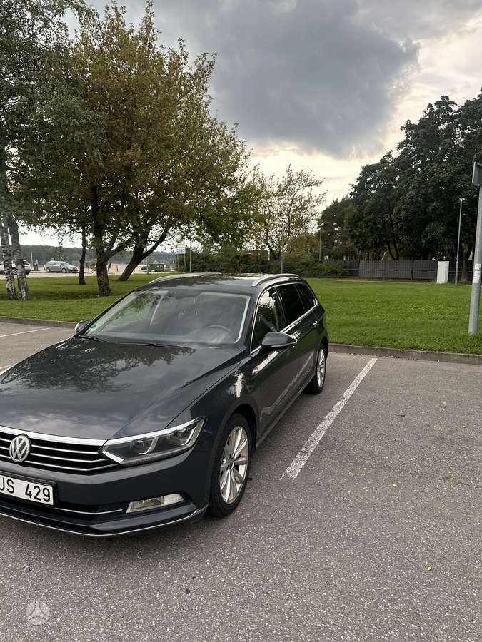 Volkswagen Passat - 8