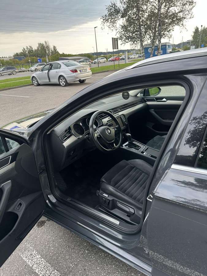 Volkswagen Passat - 10