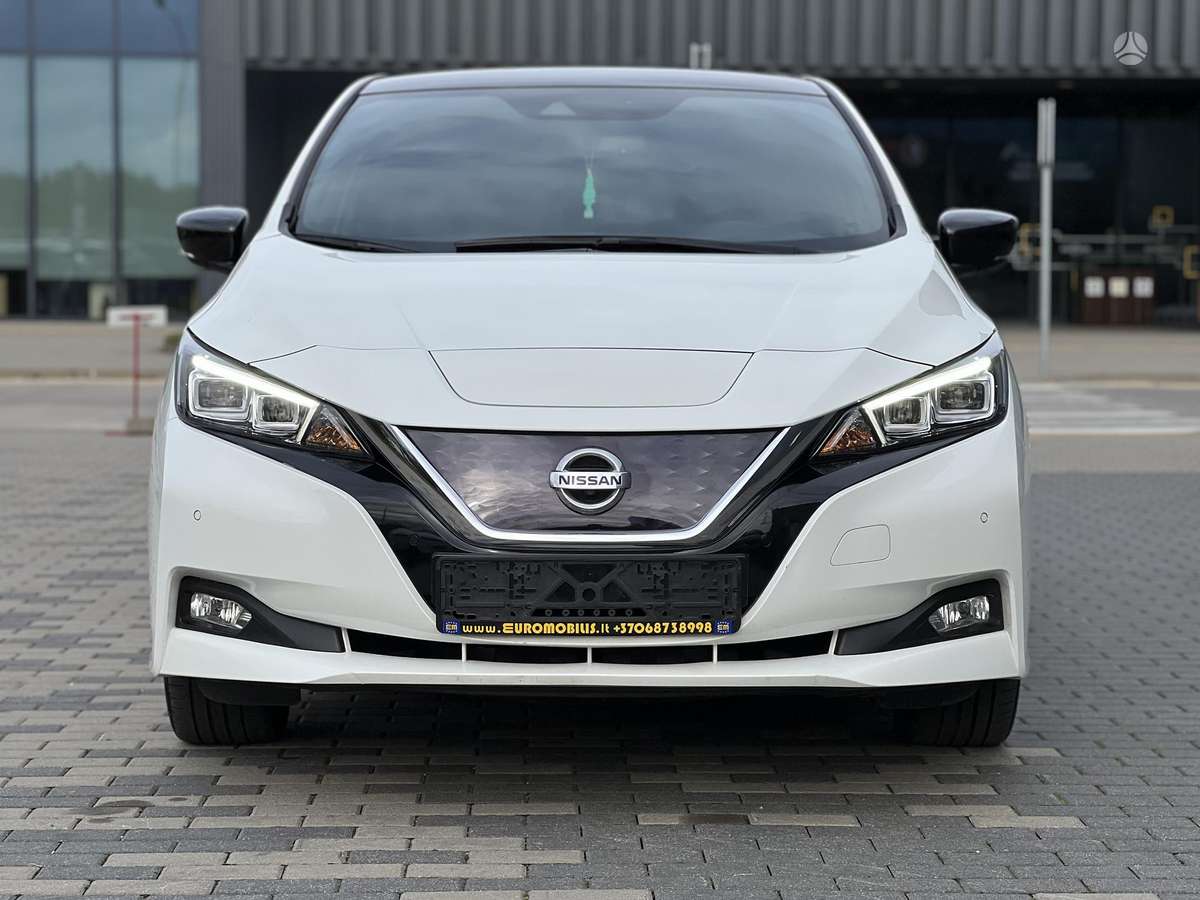 Nissan Leaf, 40 kWh, hatchback