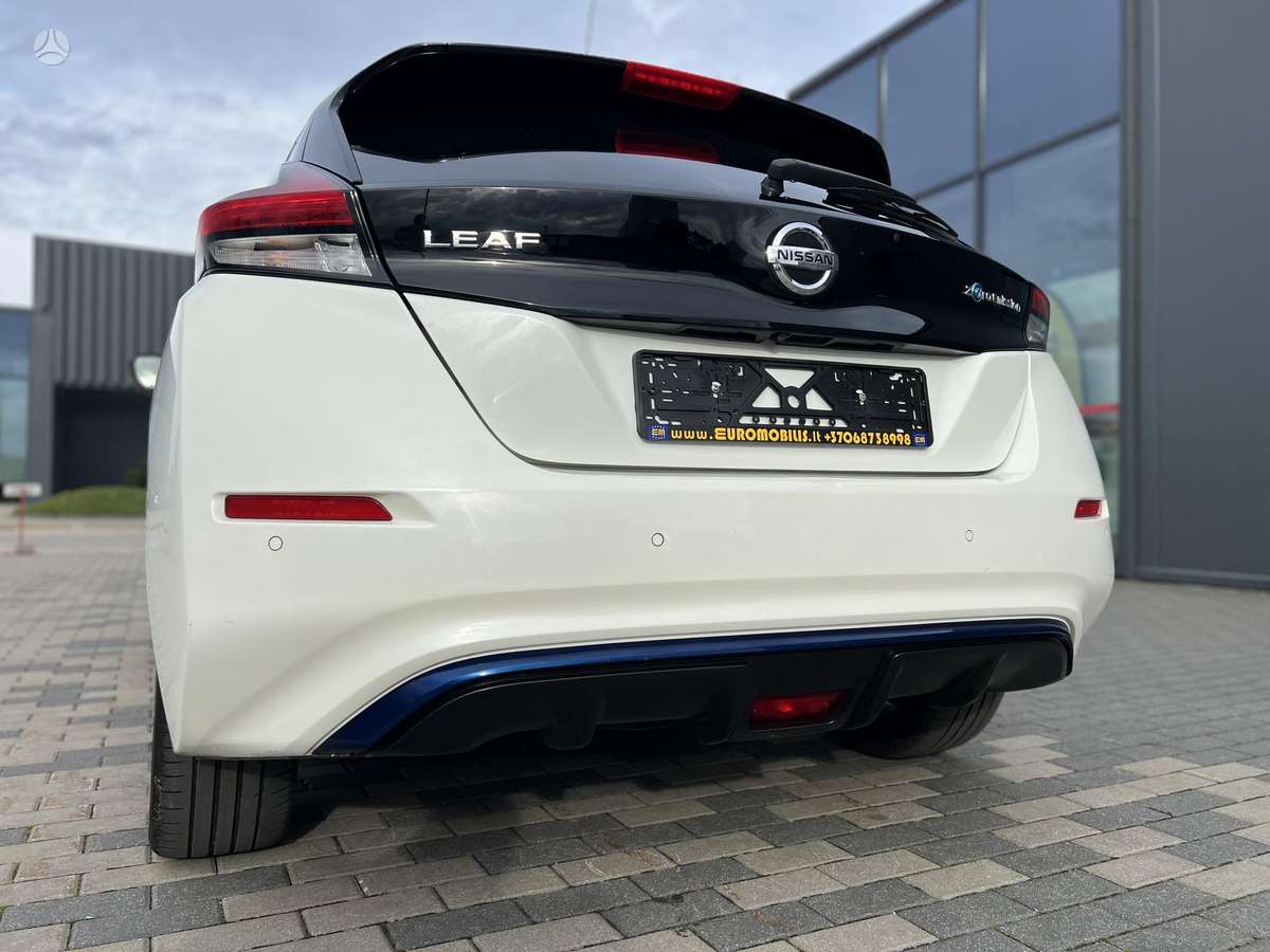 Nissan Leaf, 40 кВт·ч, Хэтчбек