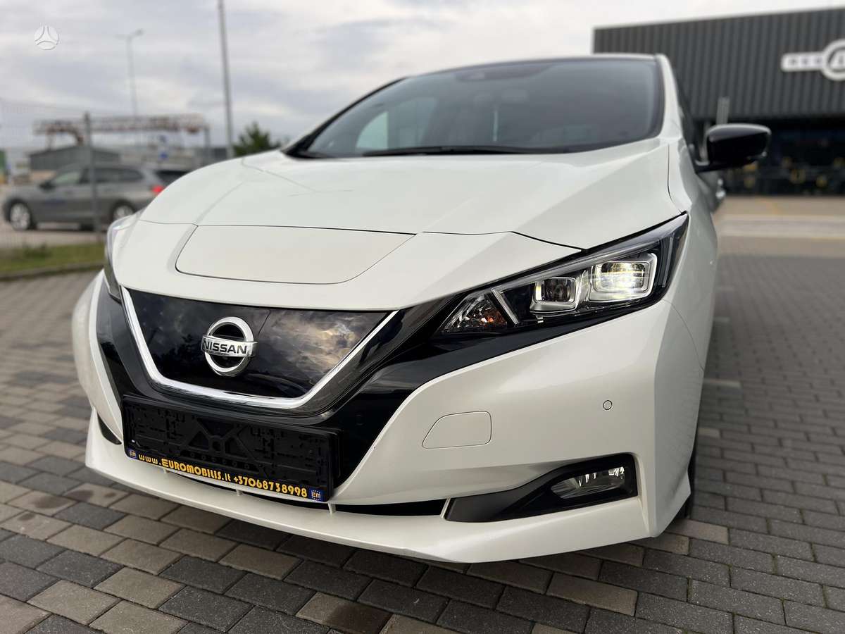 Nissan Leaf, 40 кВт·ч, Хэтчбек