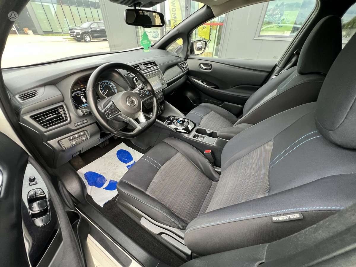 Nissan Leaf, 40 кВт·ч, Хэтчбек