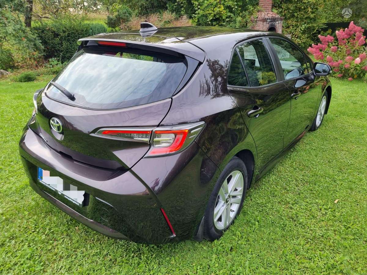 Toyota Corolla - 4