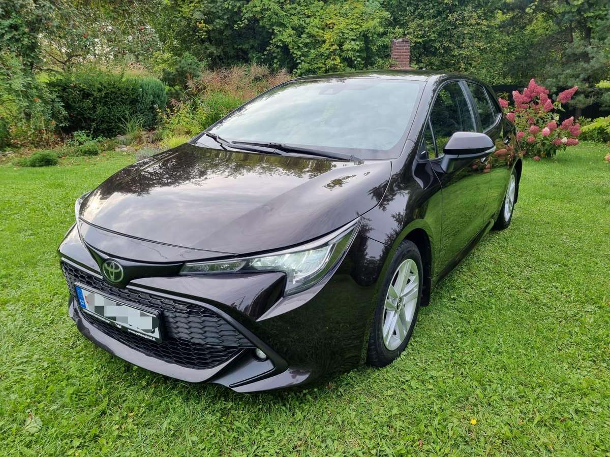 Toyota Corolla - 1