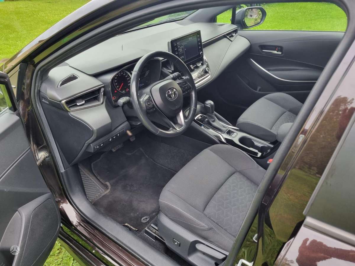Toyota Corolla - 10