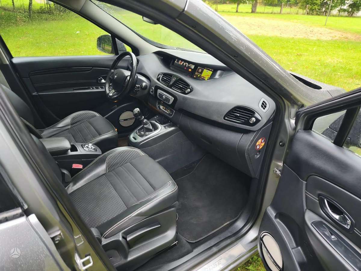 Renault Scenic, 1.2 l., Минивэн