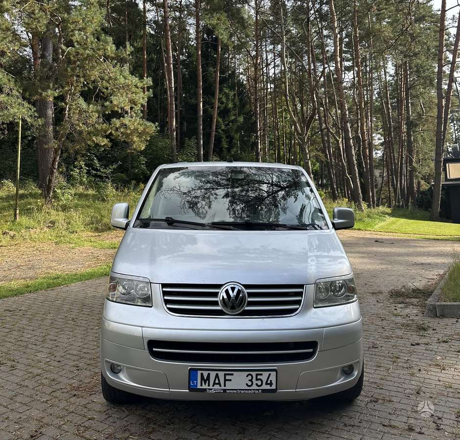 Volkswagen Multivan - 2