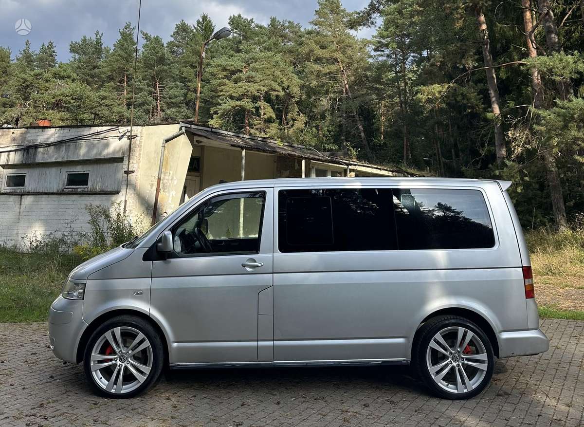 Volkswagen Multivan - 4