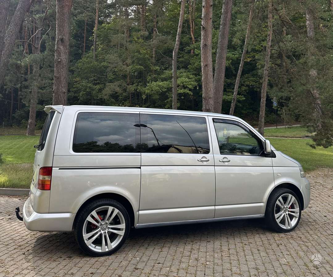 Volkswagen Multivan - 8