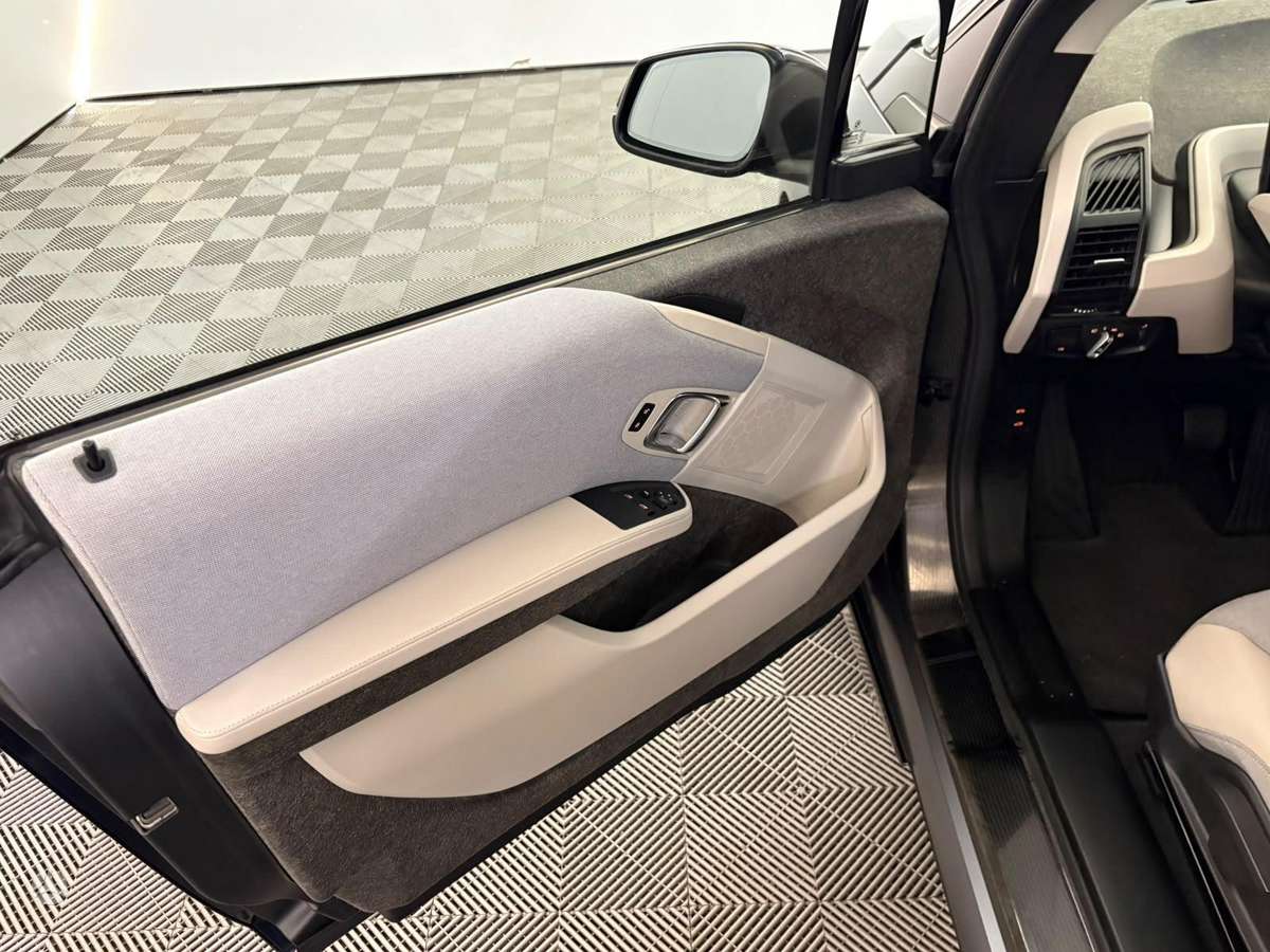 BMW i3, 30 kWh, hatchback