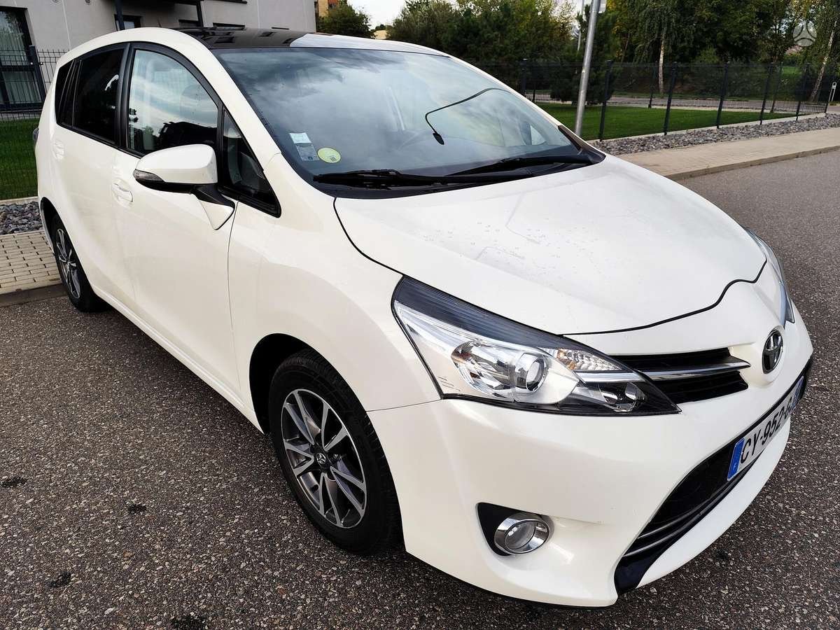 Toyota Verso - 4