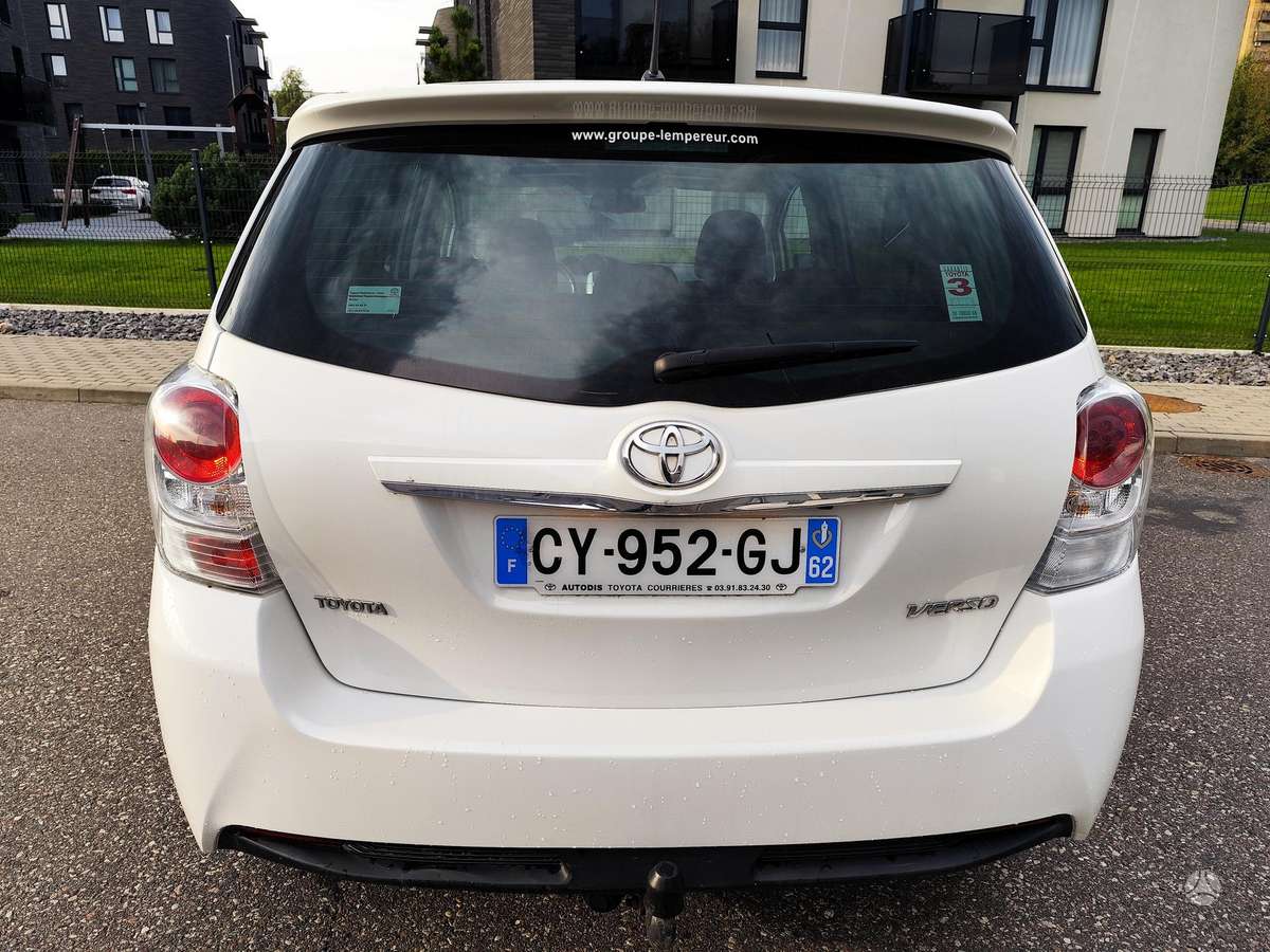 Toyota Verso - 7