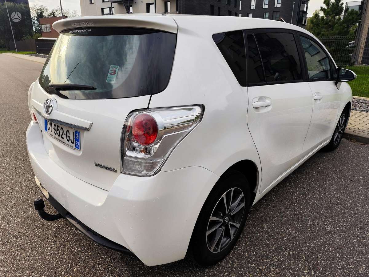 Toyota Verso - 10