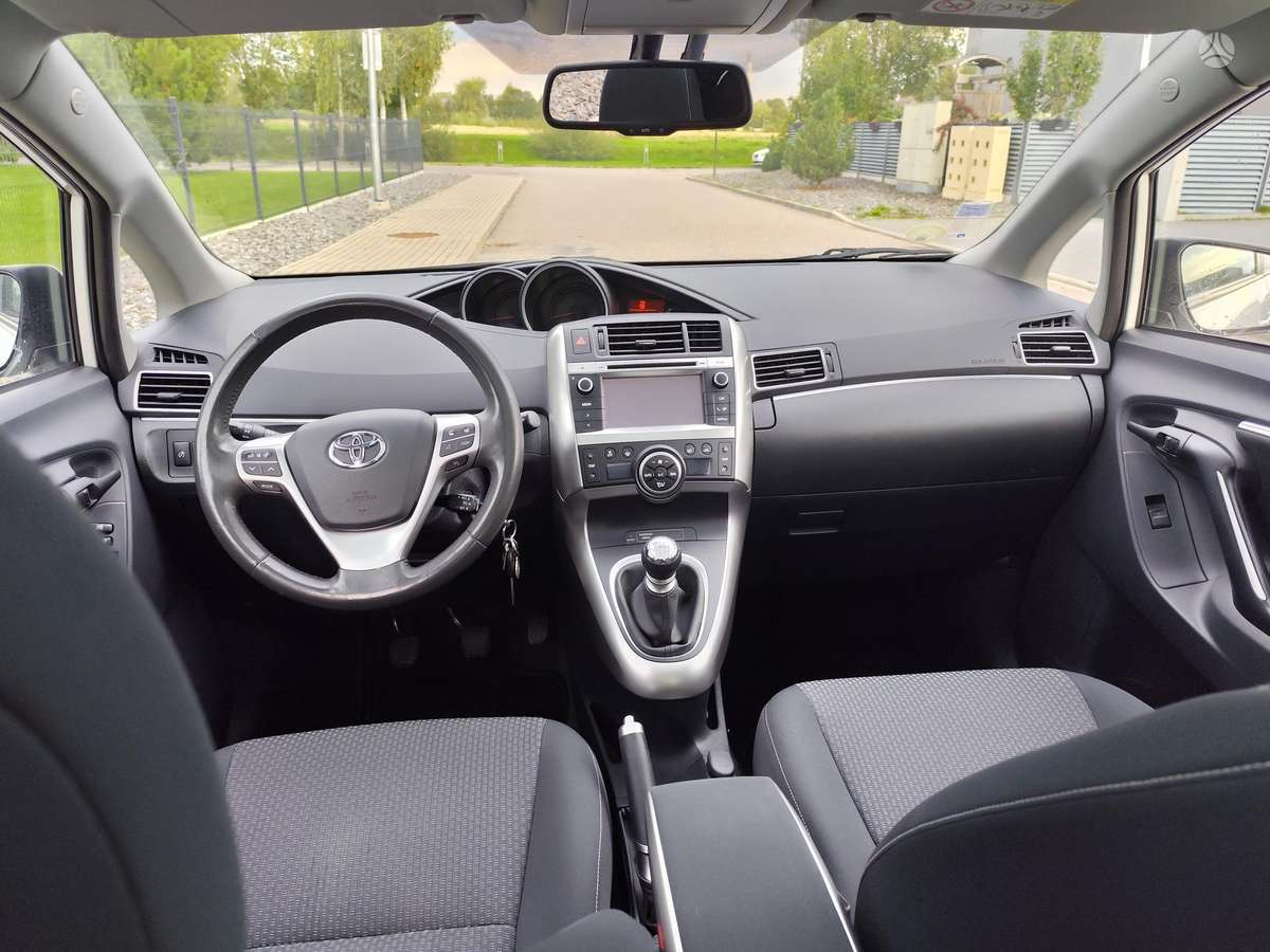Toyota Verso - 11