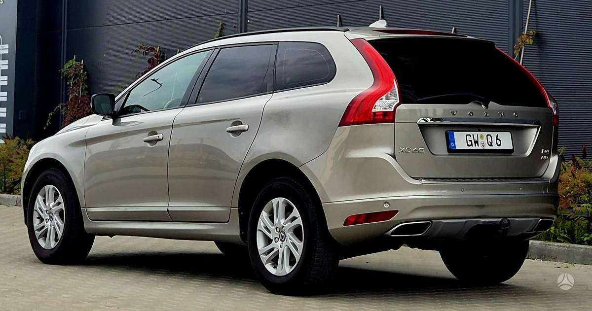 Volvo XC60 - 8