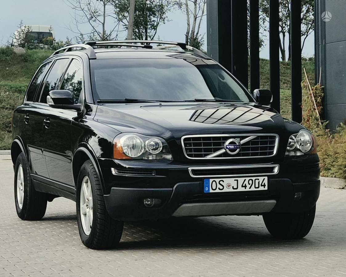 Volvo XC90 - 1