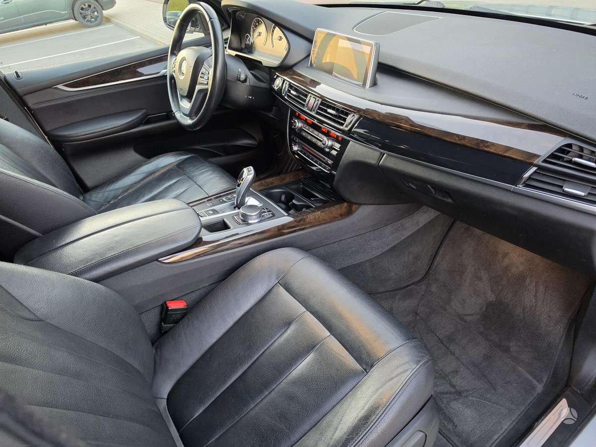 BMW X5 - 12