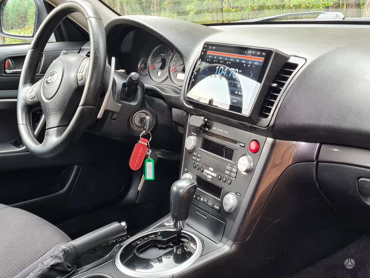 Subaru Legacy - 10