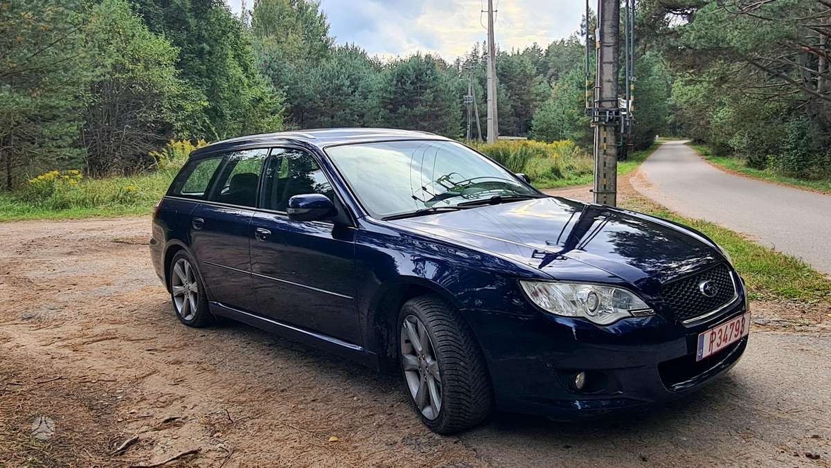 Subaru Legacy - 8