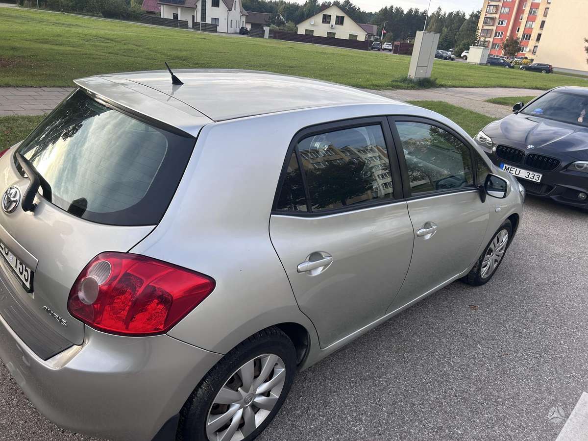 Toyota Auris - 4