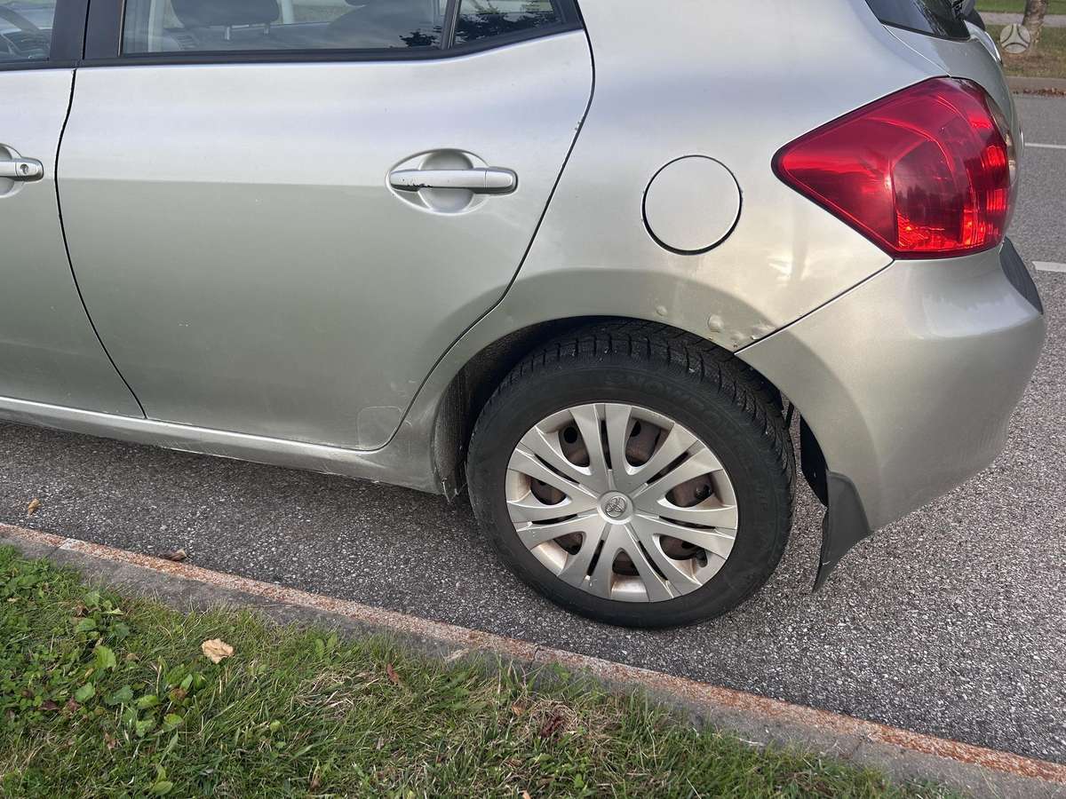 Toyota Auris - 10