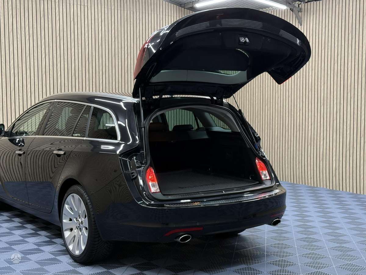 Opel Insignia, 2.0 l., Универсал