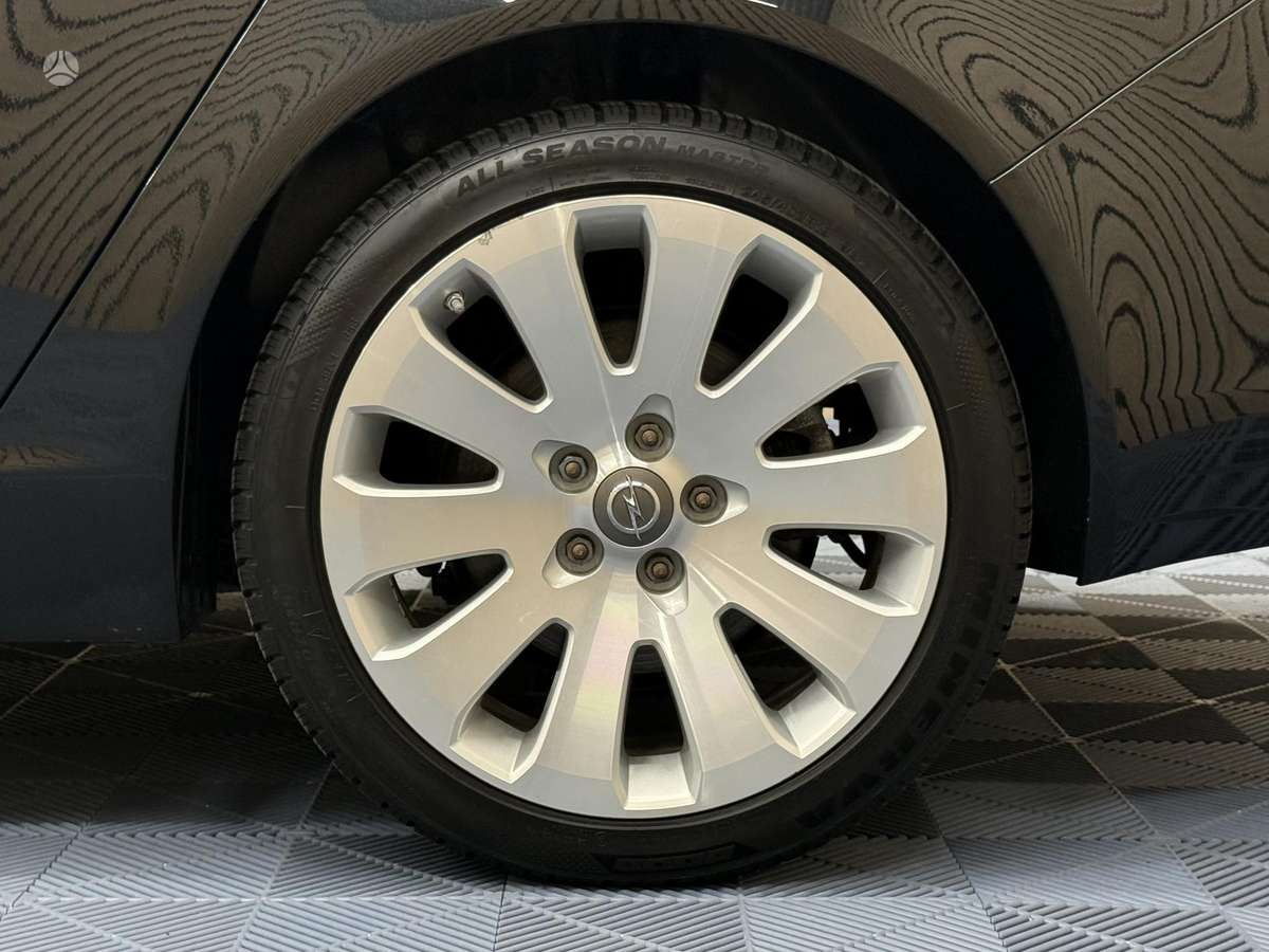 Opel Insignia, 2.0 l., Универсал