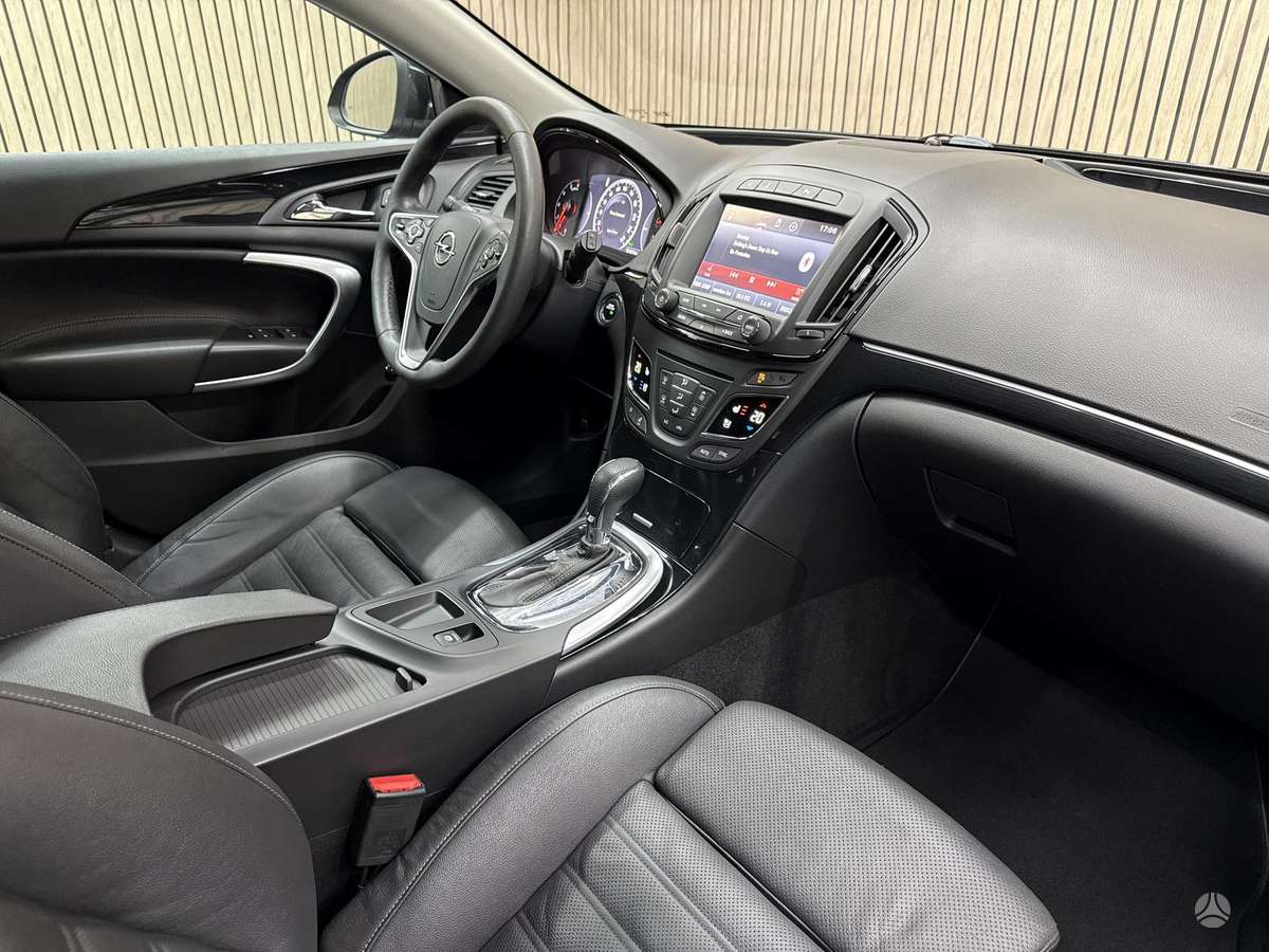 Opel Insignia, 2.0 l., Универсал