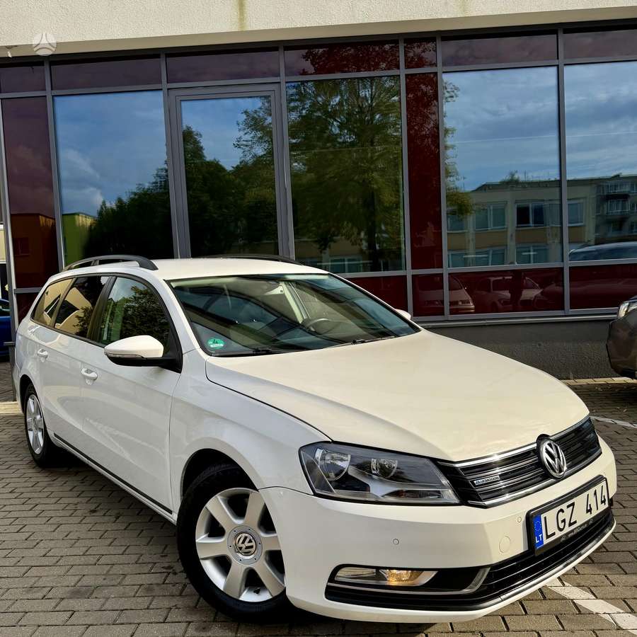 Volkswagen Passat - 4
