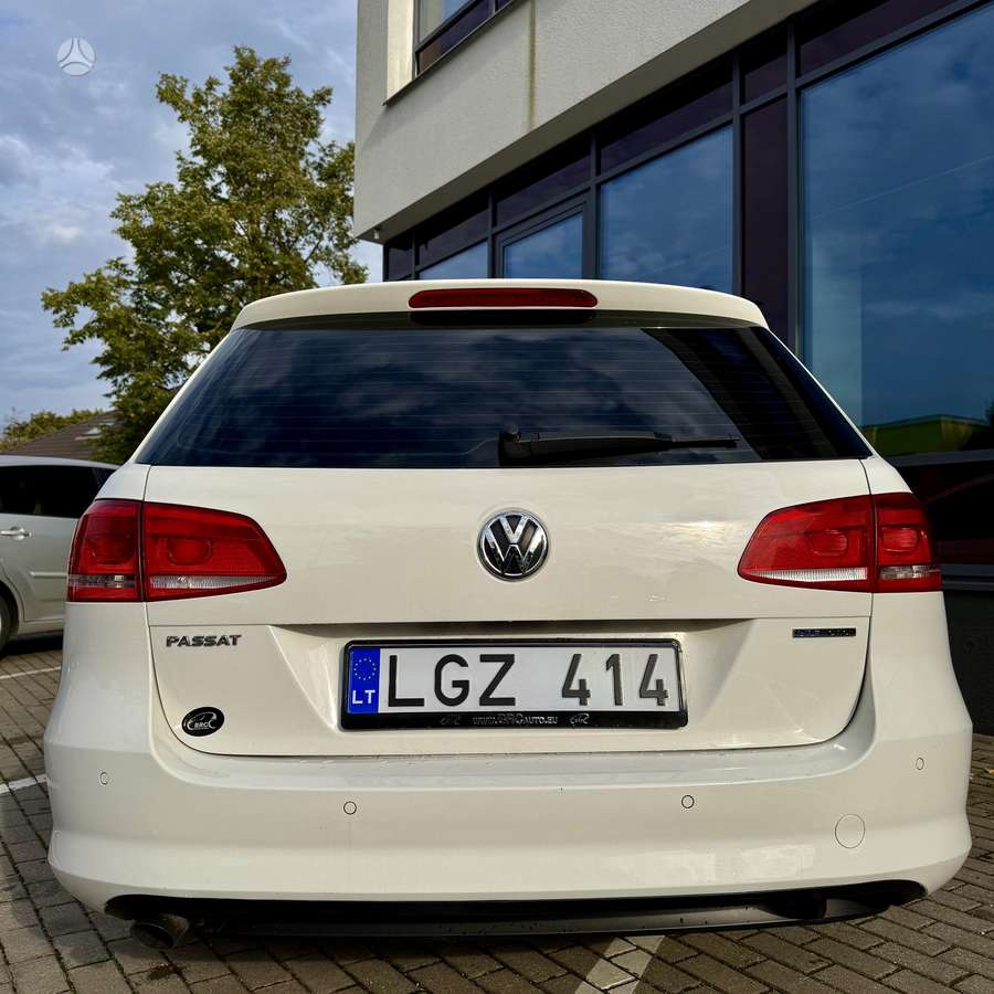 Volkswagen Passat, 2.0 l., Универсал
