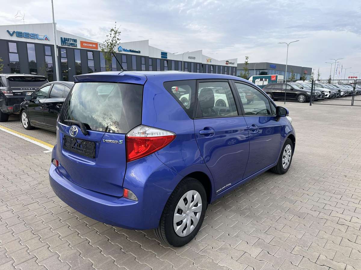 Toyota Verso-S - 4