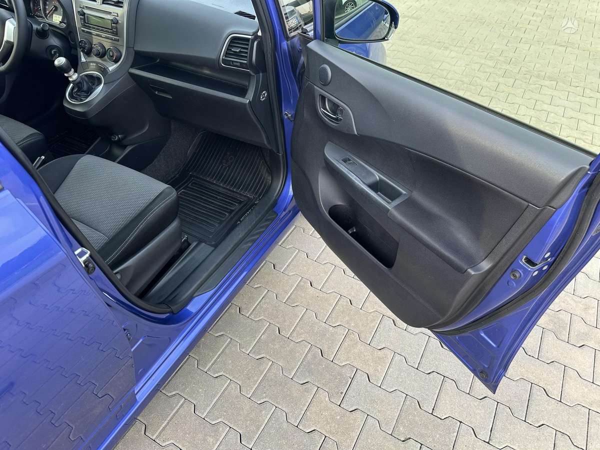Toyota Verso-S - 12