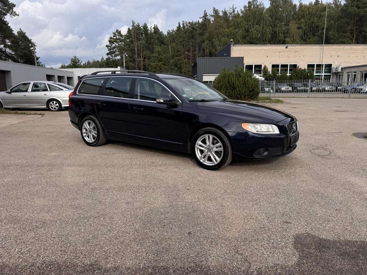 Volvo V70, 2.0 l., Универсал