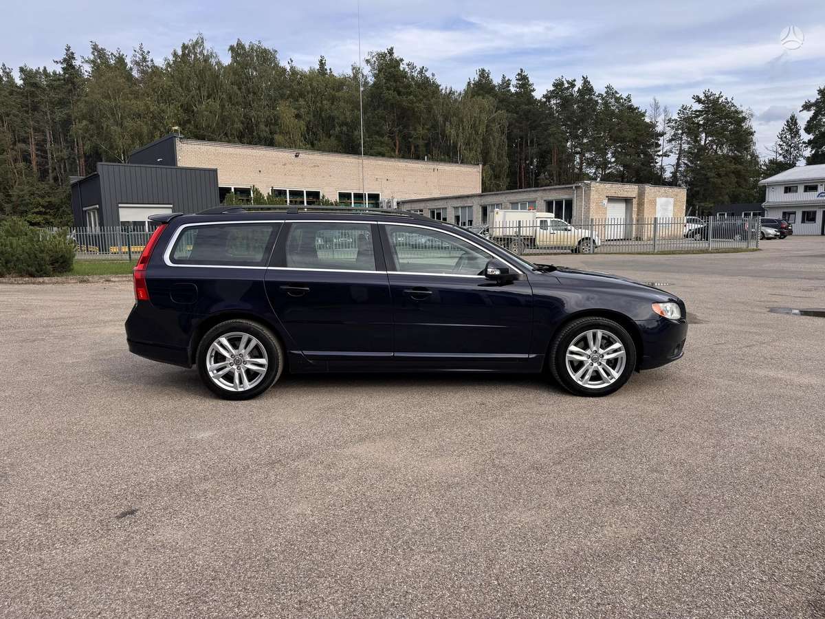 Volvo V70, 2.0 l., Универсал