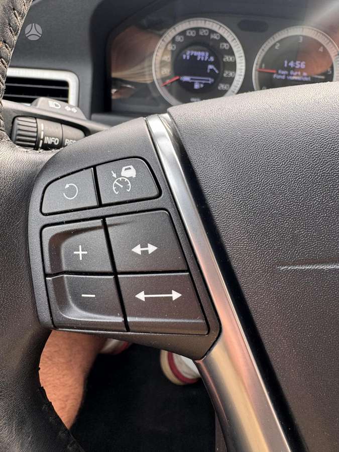 Volvo V70, 2.0 l., Универсал