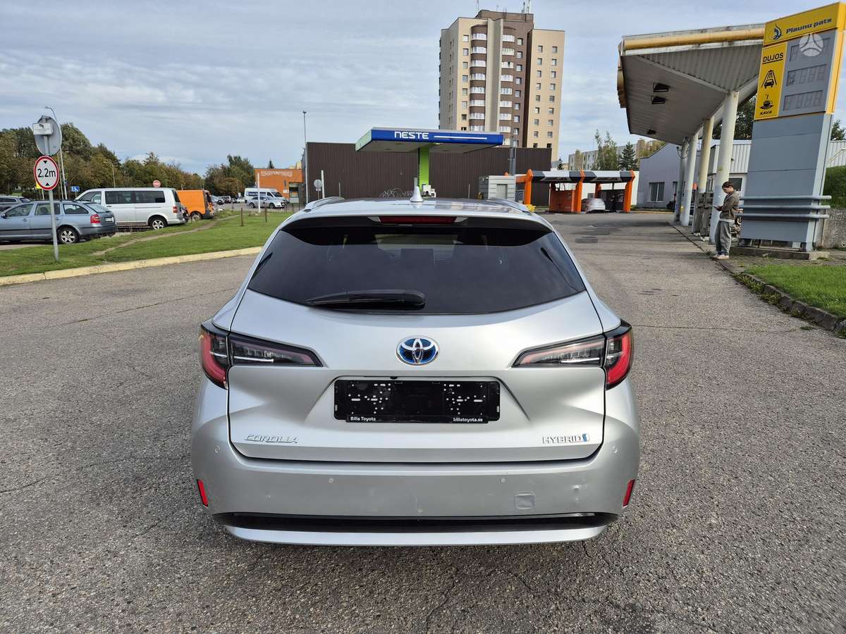 Toyota Corolla - 4