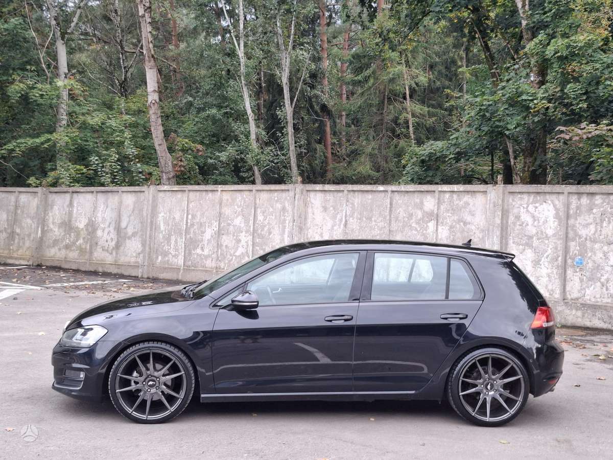 Volkswagen Golf - 4