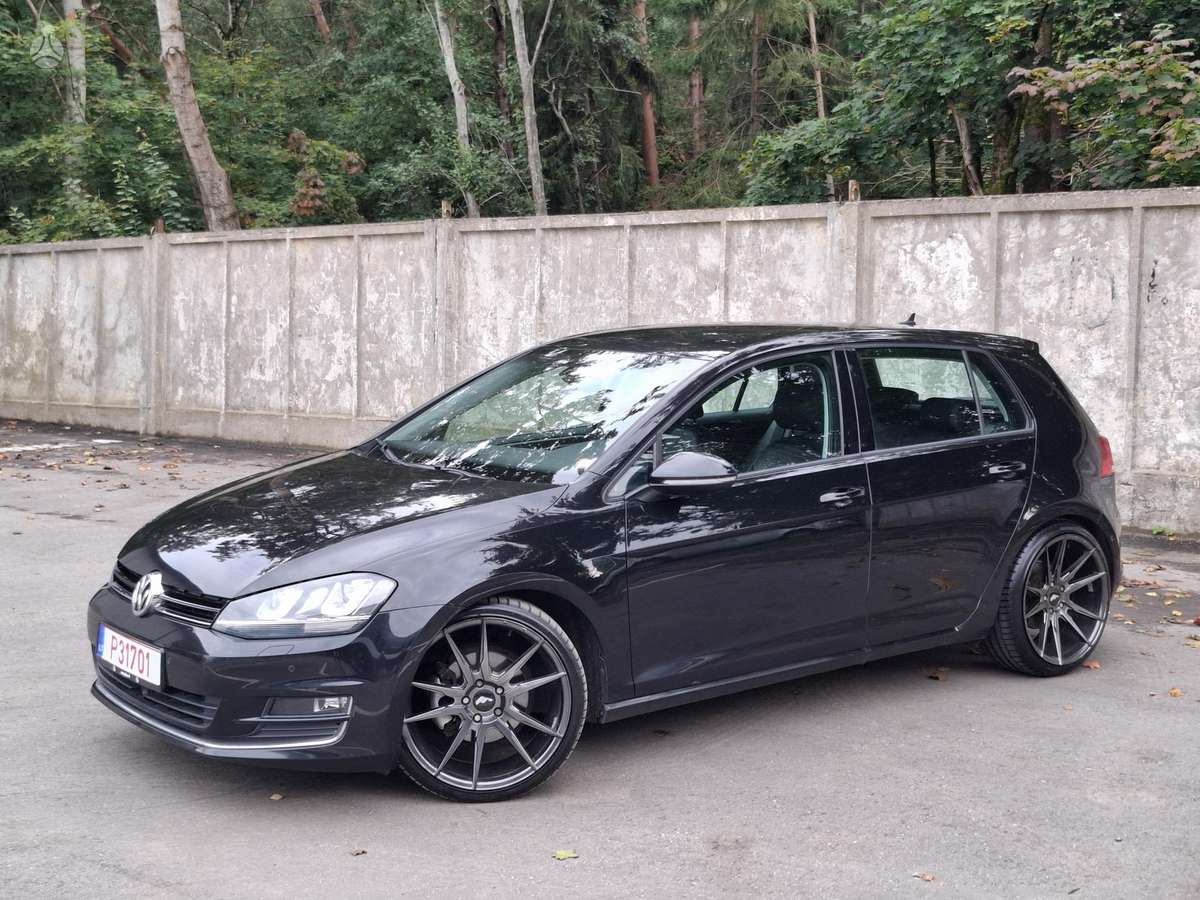Volkswagen Golf - 5