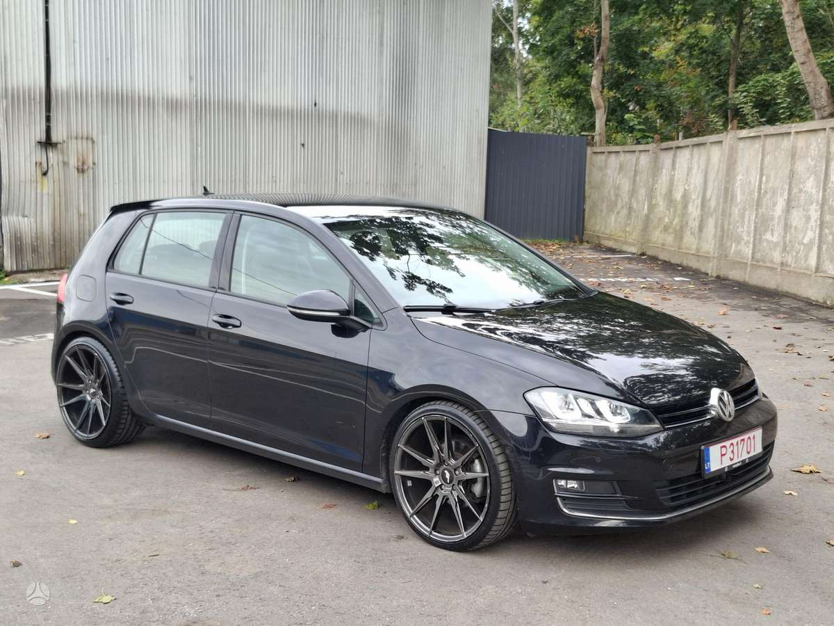 Volkswagen Golf - 12