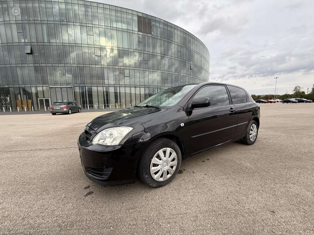 Toyota Corolla - 1