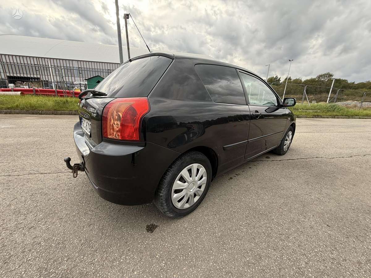 Toyota Corolla - 4