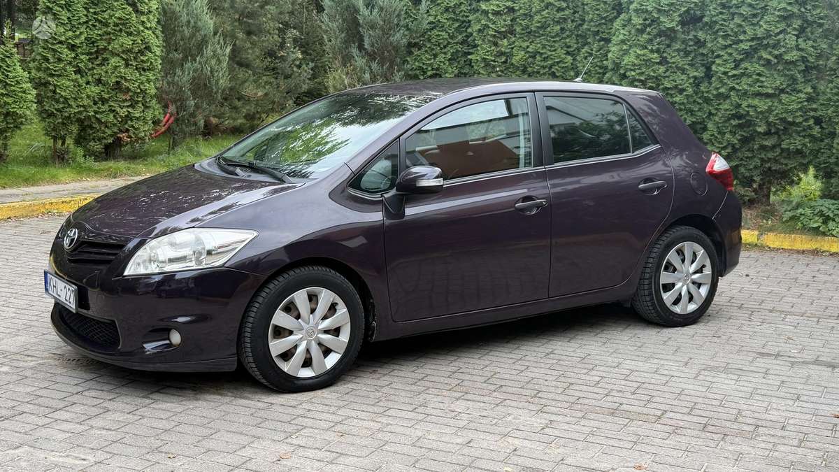Toyota Auris - 2