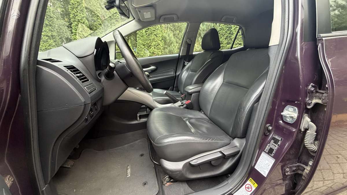 Toyota Auris - 12