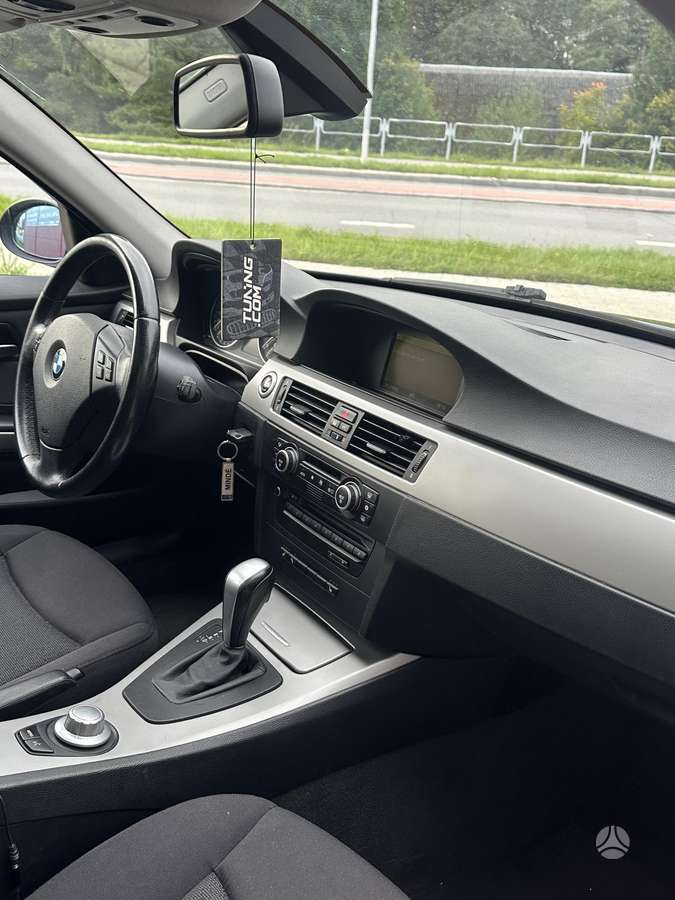 BMW 320, 2.0 l., wagon