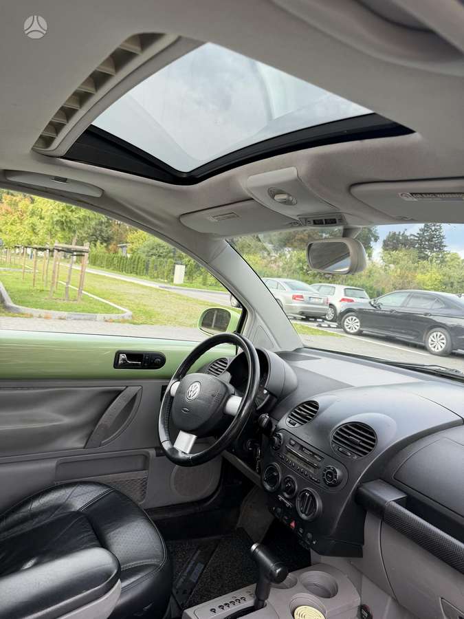 Volkswagen Beetle, 1.8 l., hatchback