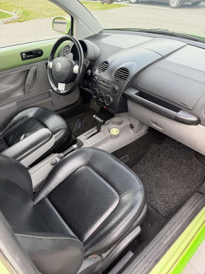 Volkswagen Beetle, 1.8 l., hatchback