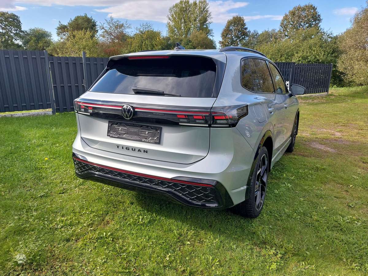 Volkswagen Tiguan - 3