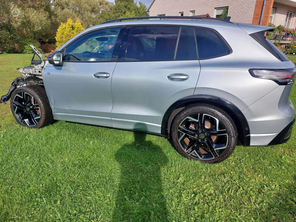 Volkswagen Tiguan - 6