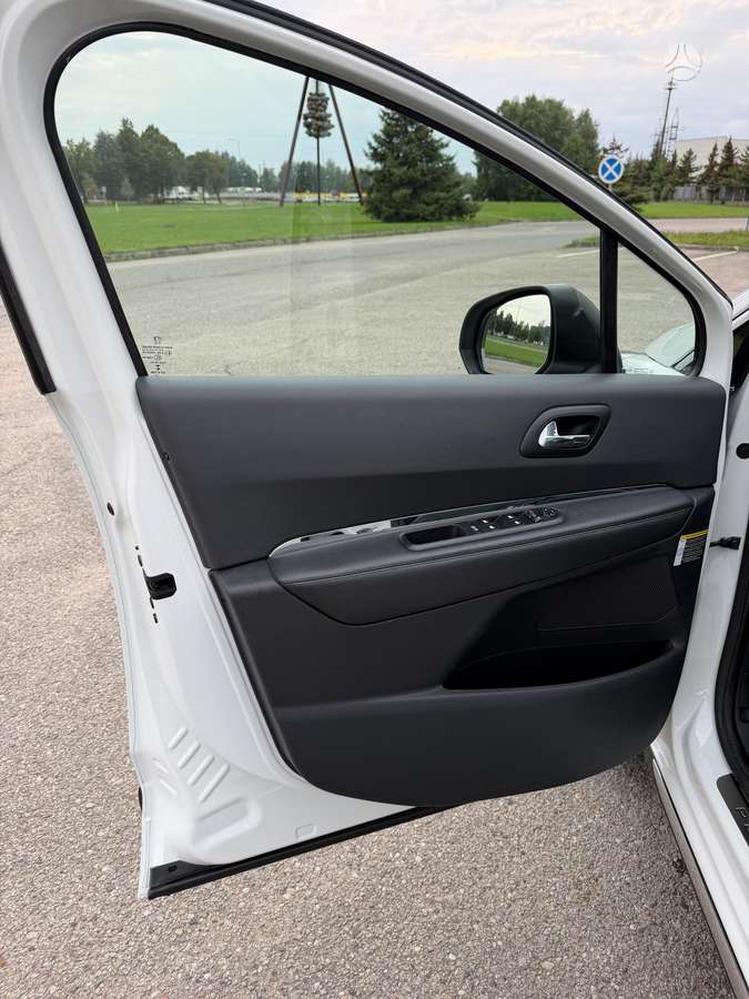 Peugeot 3008 - 10