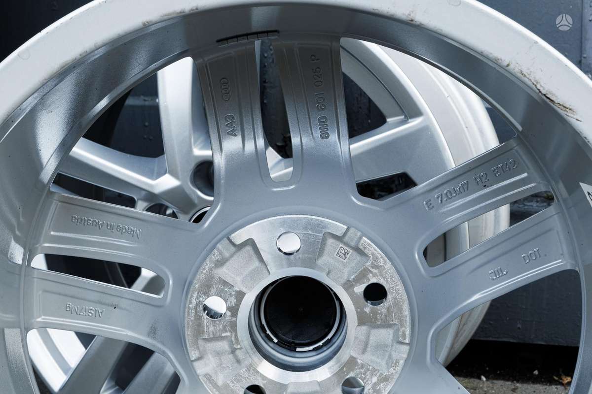 Audi, lengvojo lydinio, R17